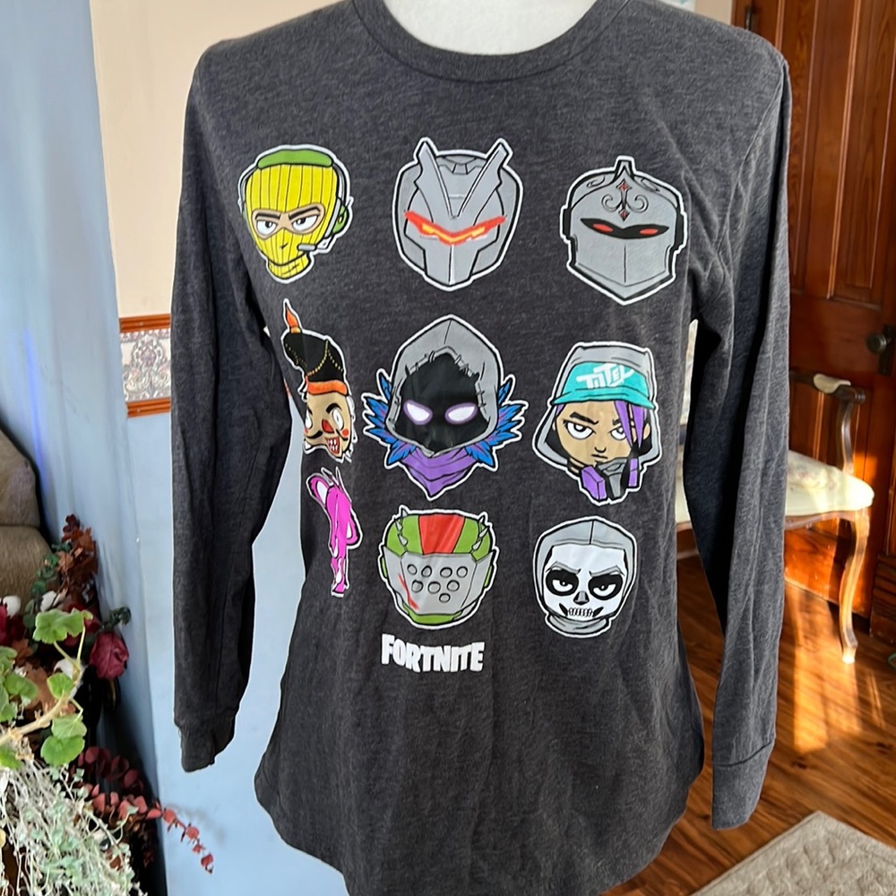 Fortnite Character Long Sleeve Teeshirt Sz 18-20